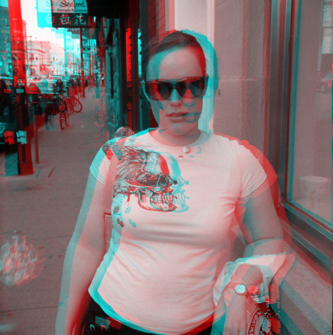 anaglyph - 3D girl